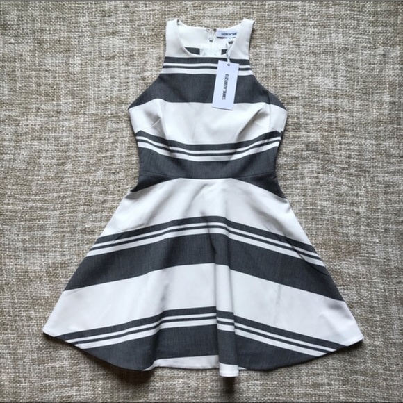 Elizabeth & James Magdalena Fit and Flare - Picture 3 of 4